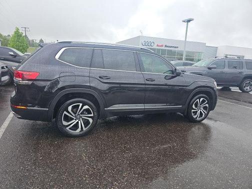 Deep Black Pearl 2021 Volkswagen Atlas 3.6L SEL Premium