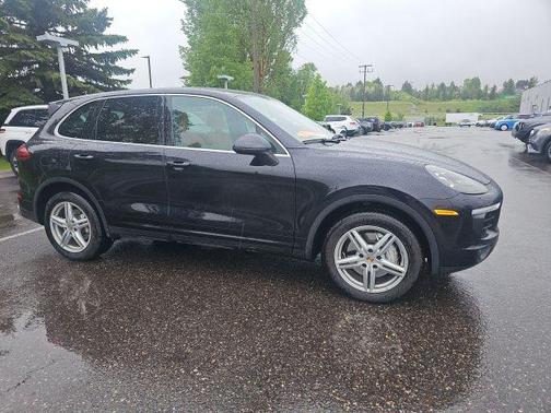 Jet Black Metallic 2016 Porsche Cayenne Cayenne