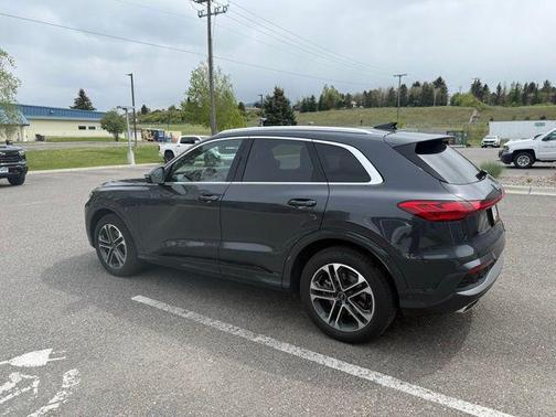 Tambora Gray Metallic 2025 Audi Q5 Prestige TFSI quattro S tronic