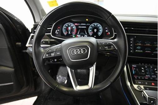 2022 Audi Q7 55 Premium Plus