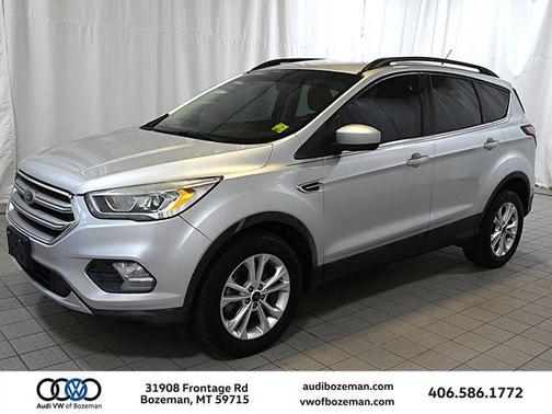 Ingot Silver Metallic 2017 Ford Escape SE