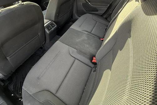 2017 Volkswagen Golf TSI S 4-Door