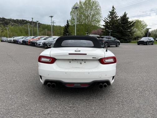2018 FIAT 124 Spider Base