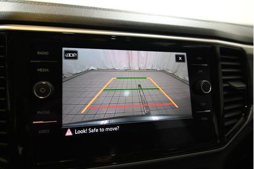 Platinum Gray Metallic 2022 Volkswagen Atlas 3.6L SEL