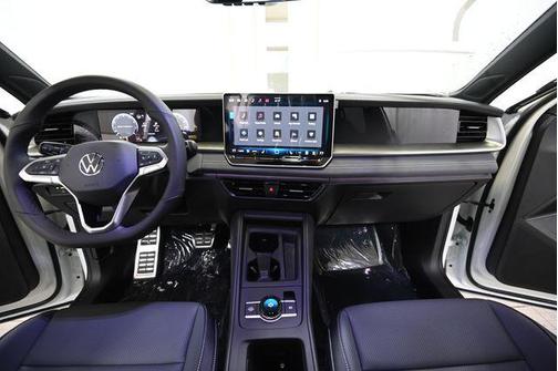 2026 Volkswagen Tiguan 2.0T SE R-Line Black 4MOTION