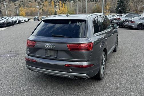 2019 Audi Q7 45 Premium Plus