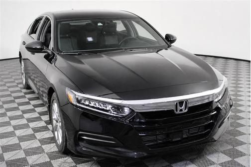Crystal Black Pearl 2019 Honda Accord LX