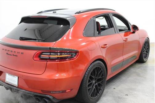 2015 Porsche Macan Turbo