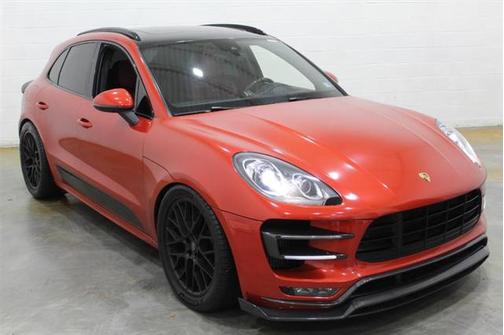 2015 Porsche Macan Turbo