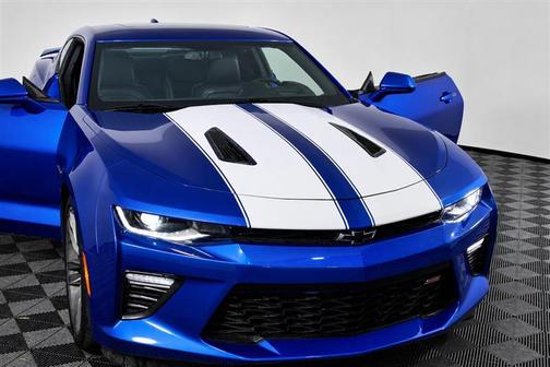 Hyper Blue Metallic 2017 Chevrolet Camaro 2SS