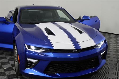 Hyper Blue Metallic 2017 Chevrolet Camaro 2SS