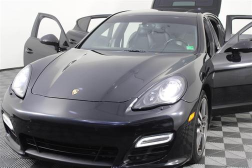 2013 Porsche Panamera GTS