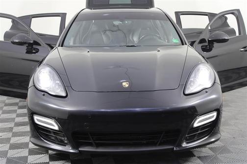 2013 Porsche Panamera GTS