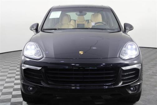 2017 Porsche Cayenne Platinum Edition
