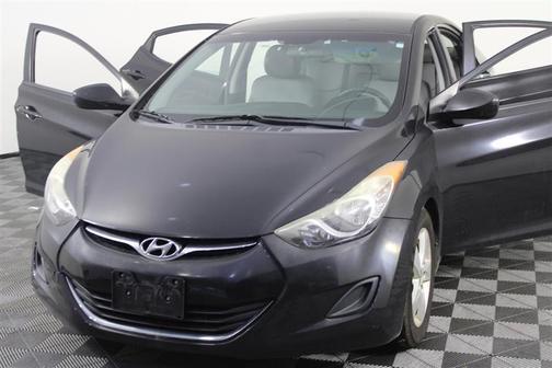 Midnight Black 2013 Hyundai ELANTRA GLS