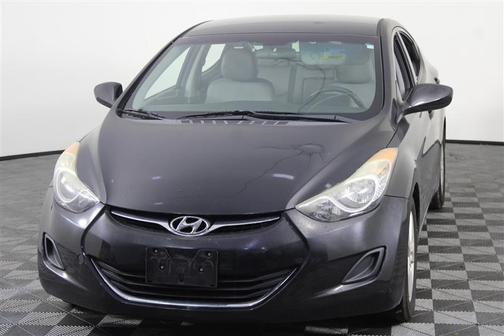 Midnight Black 2013 Hyundai ELANTRA GLS