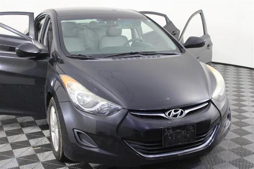 Midnight Black 2013 Hyundai ELANTRA GLS