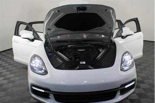 2019 Porsche Panamera