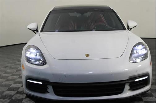 2019 Porsche Panamera