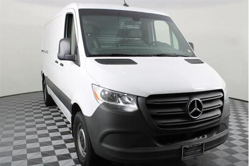 2022 Mercedes-Benz Sprinter 2500 Standard Roof