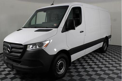 2022 Mercedes-Benz Sprinter 2500 Standard Roof