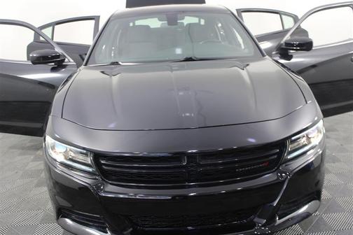 Pitch Black Clearcoat 2022 Dodge Charger SXT