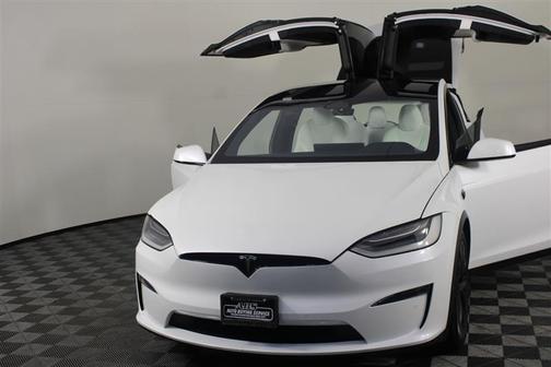 Pearl White Multi-Coat 2022 Tesla Model X Dual Motor All-Wheel Drive