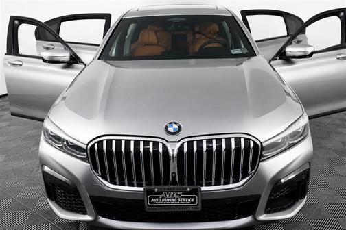 Glacier Silver Metallic 2020 BMW 750 i xDrive