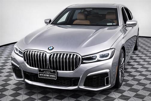 Glacier Silver Metallic 2020 BMW 750 i xDrive