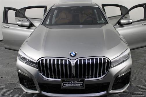 Glacier Silver Metallic 2020 BMW 750 i xDrive