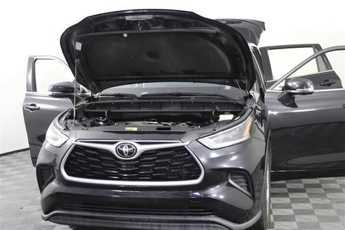 2021 Toyota Highlander L