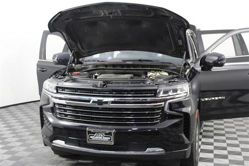 2023 Chevrolet Suburban LT