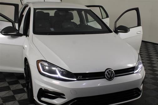 2019 Volkswagen Golf R 2.0T DSG