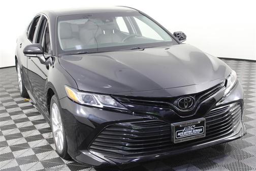 Midnight Black Metallic 2018 Toyota Camry LE