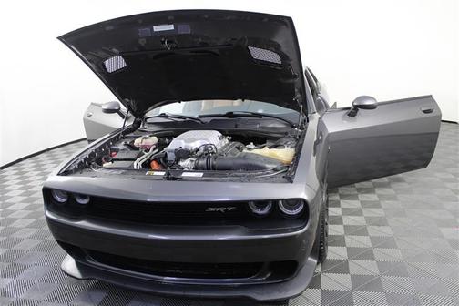 2015 Dodge Challenger SRT Hellcat