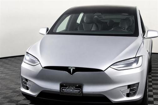 Silver 2017 Tesla Model X 100D