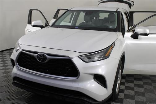 2022 Toyota Highlander L