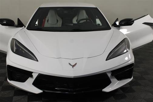 Arctic White 2022 Chevrolet Corvette Stingray w/1LT