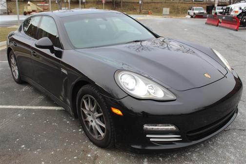 2011 Porsche Panamera 4