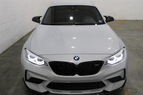 Photo 2 of 32 of 2021 BMW M2 Competition