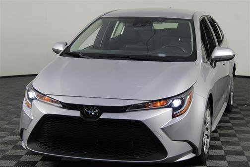 Classic Silver Metallic 2022 Toyota Corolla LE