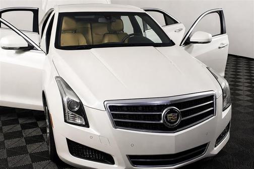 White Diamond Tricoat 2013 Cadillac ATS 2.5L Luxury