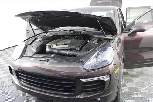 2018 Porsche Cayenne Platinum Edition