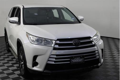 2018 Toyota Highlander LE