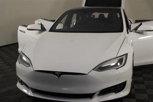 Solid White 2016 Tesla Model S 75D