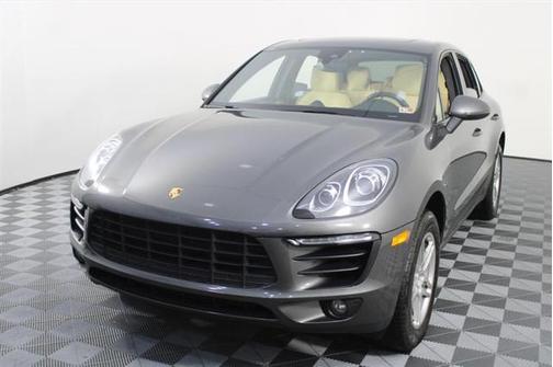 2017 Porsche Macan Base