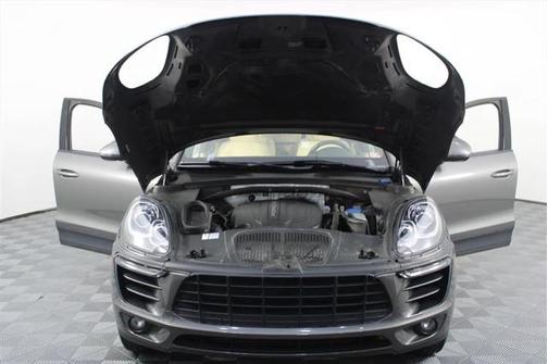 2017 Porsche Macan Base