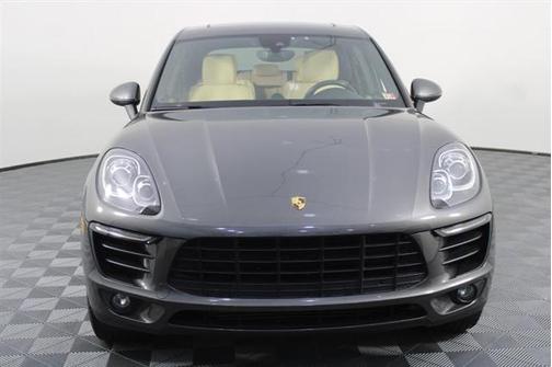 2017 Porsche Macan Base