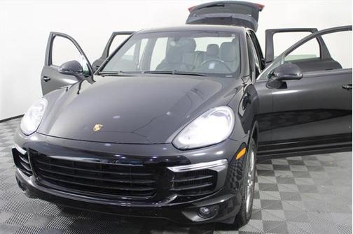 2018 Porsche Cayenne S