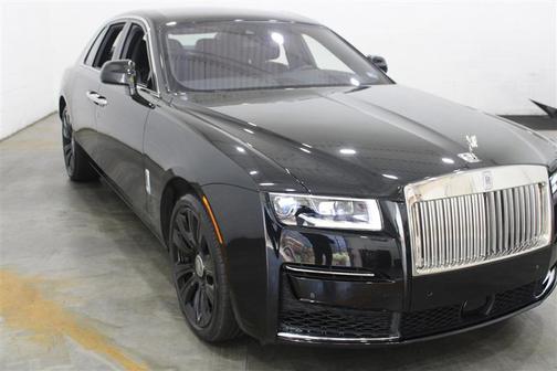 Photo 3 of 32 of 2021 Rolls-Royce Ghost